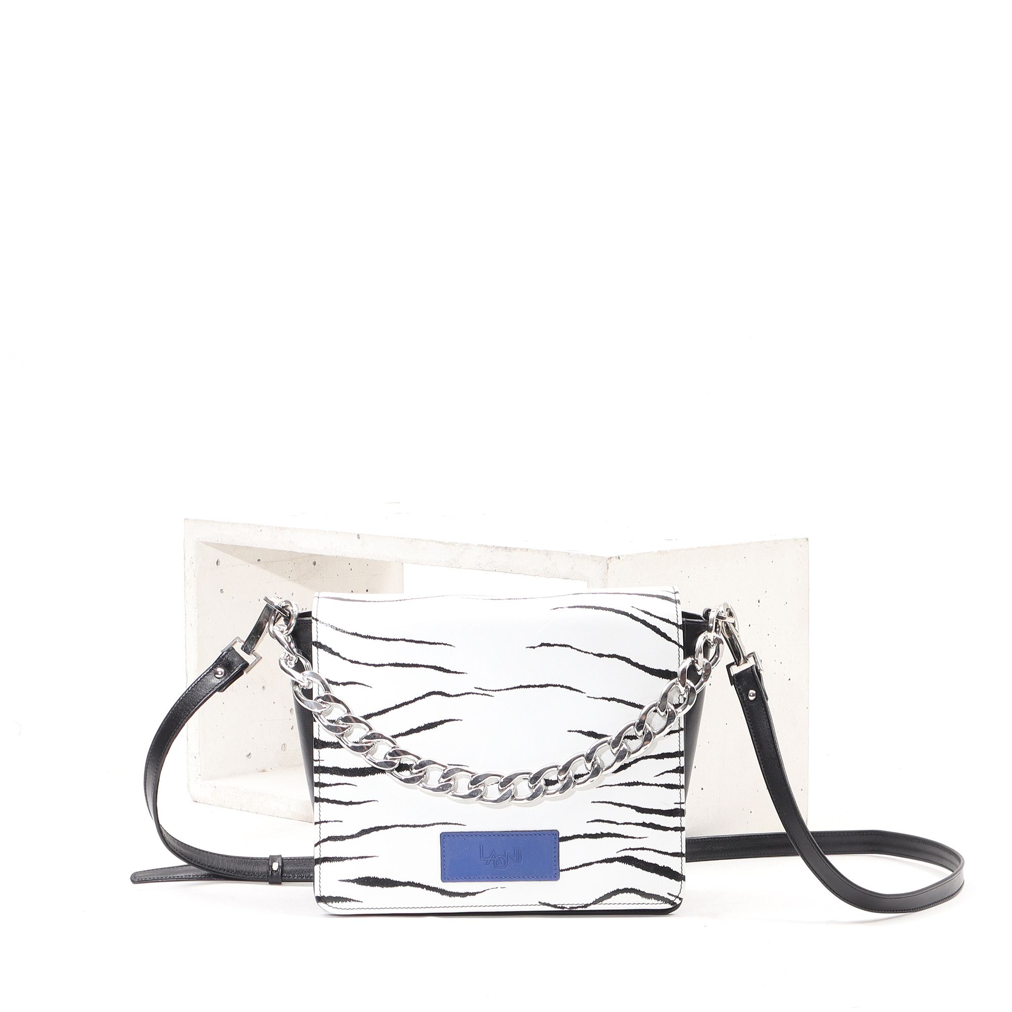 2065 2FVK - BAG WITH  DOUBLE COVERS AND HANDLE