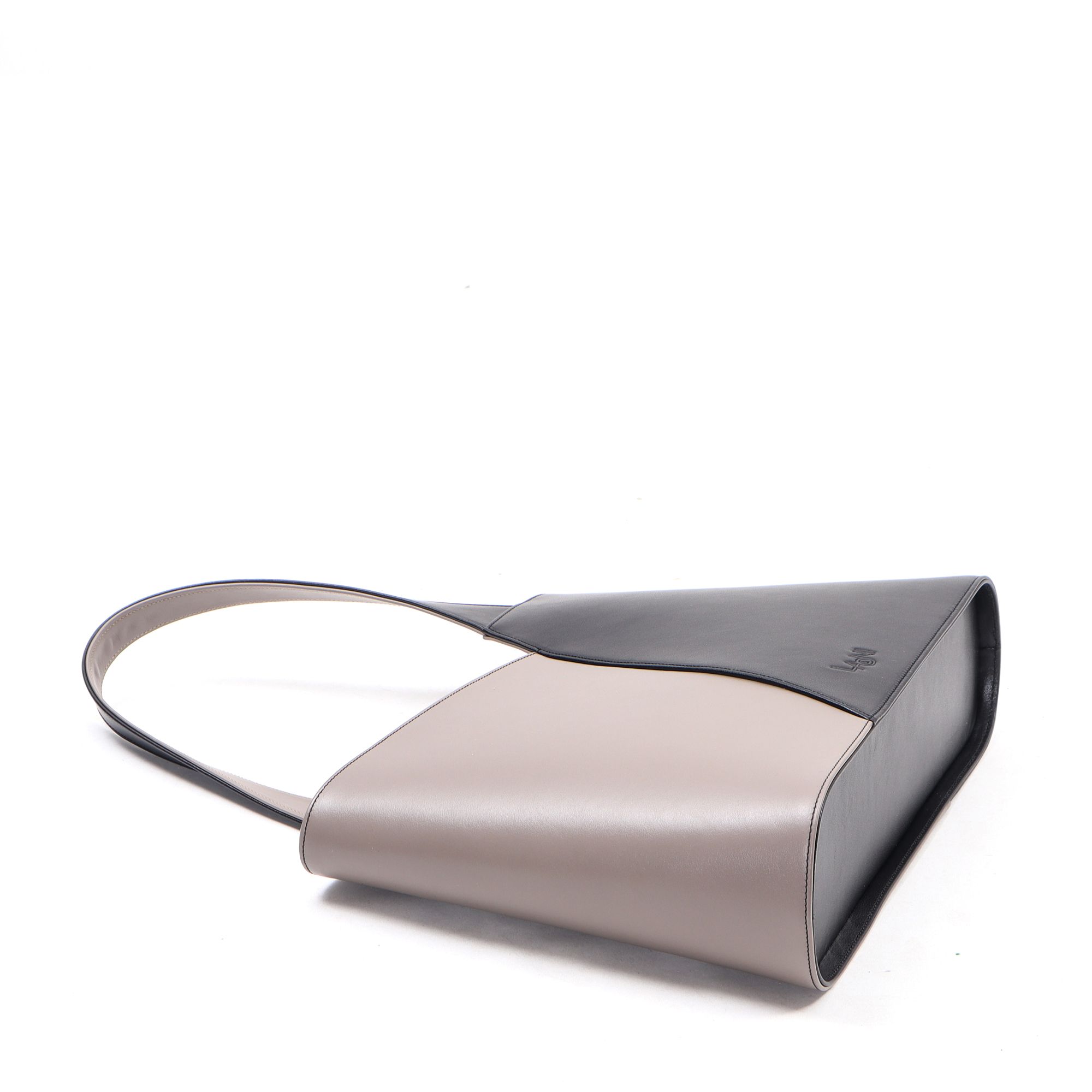 2008 H - NAKAMURA MIDDLE TÁSKA