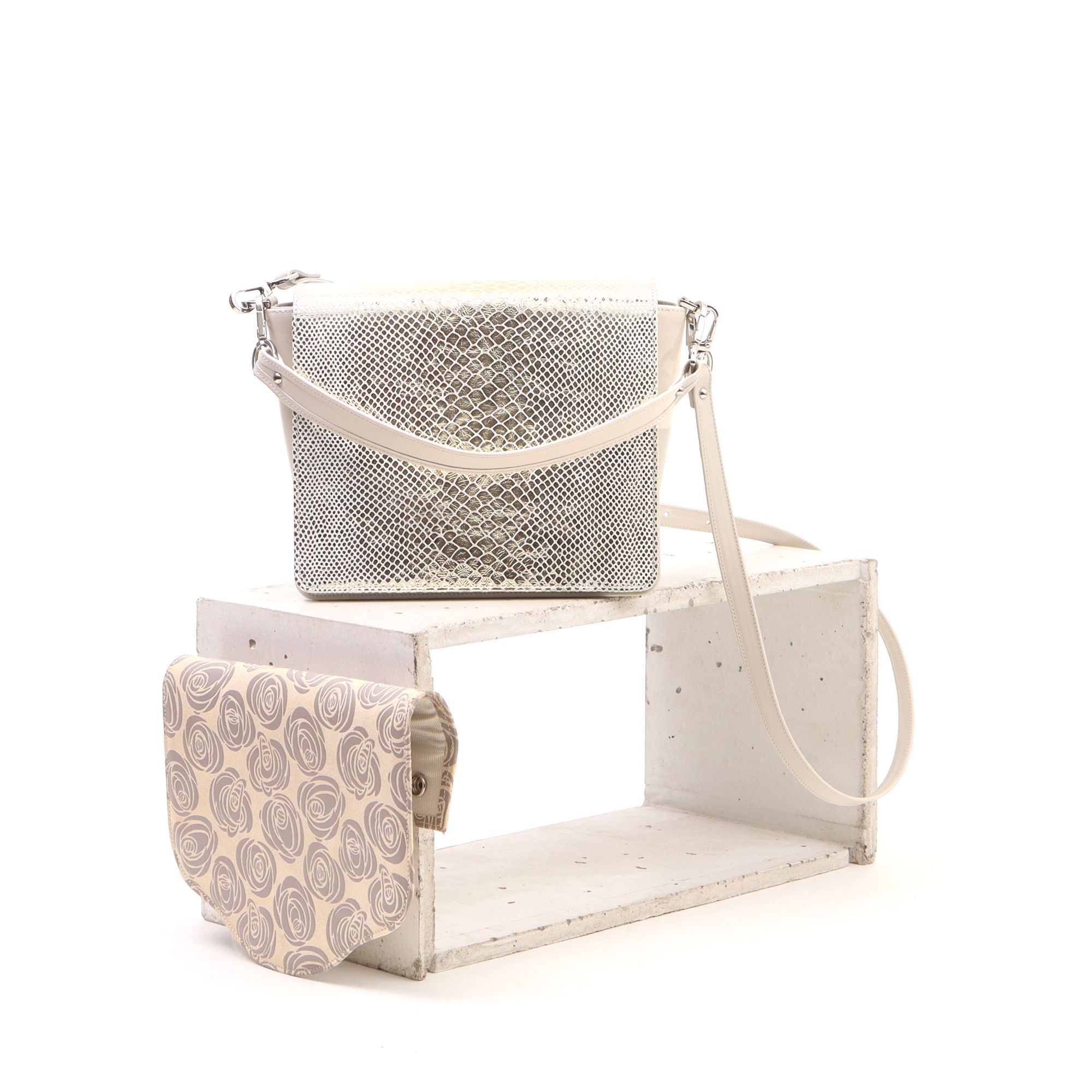 2065 2FVK - BAG WITH  DOUBLE COVERS AND HANDLE