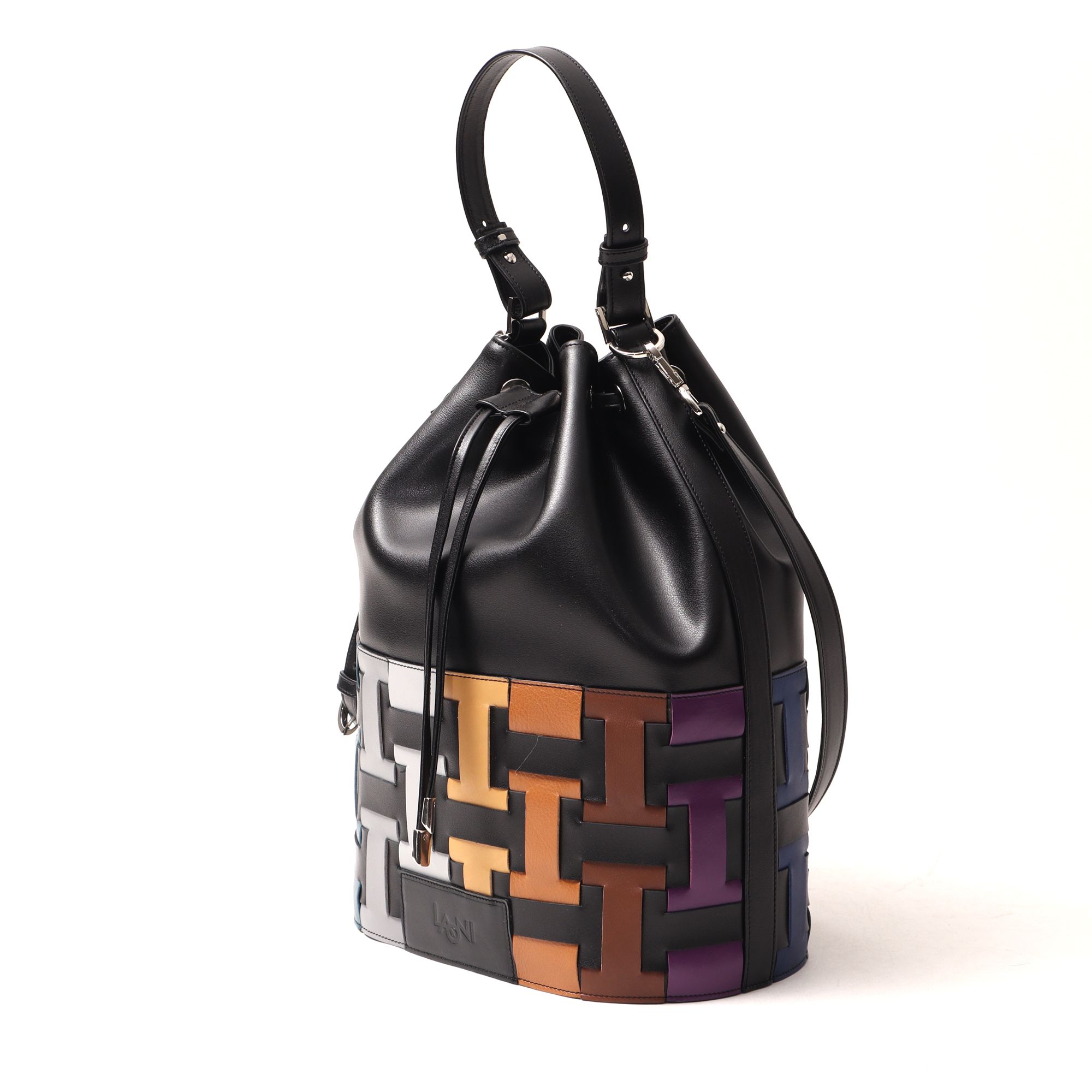 2102 AL -  REMAKE  BUCKET BAG