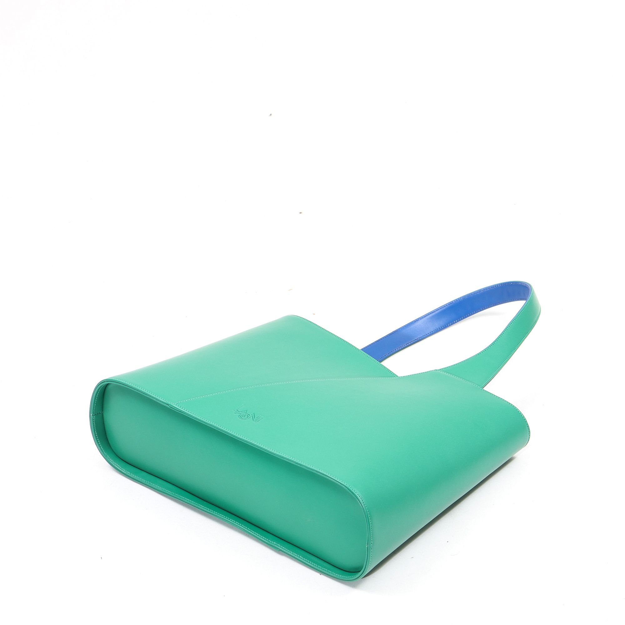 2008 H - NAKAMURA MIDDLE TÁSKA