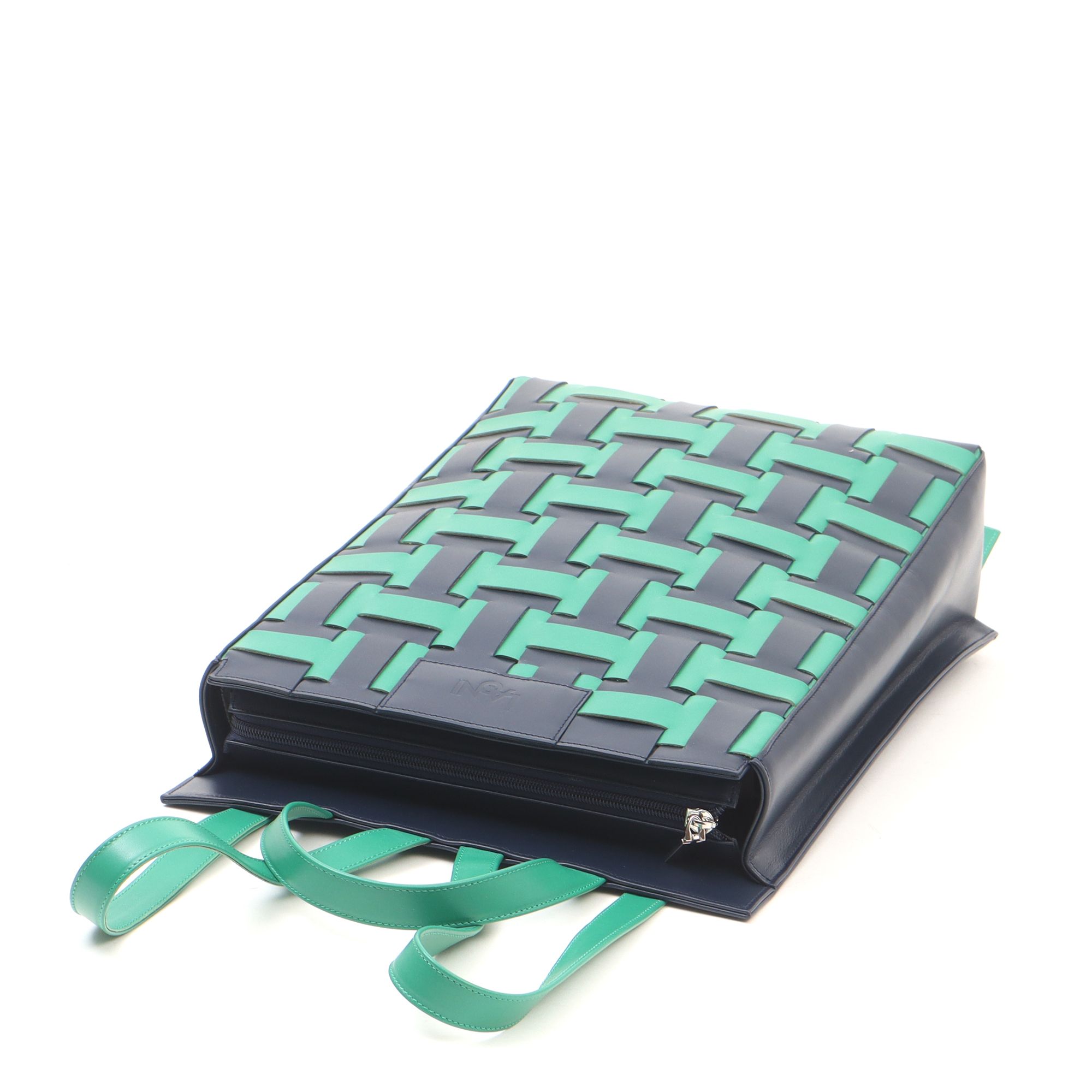 2096 -  REMAKE BRICK BACKPACK