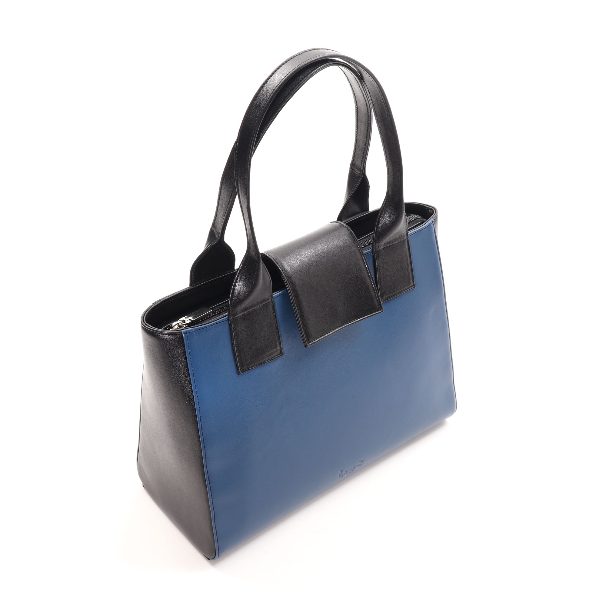 1880 S - LÉPCSŐ TÁSKA