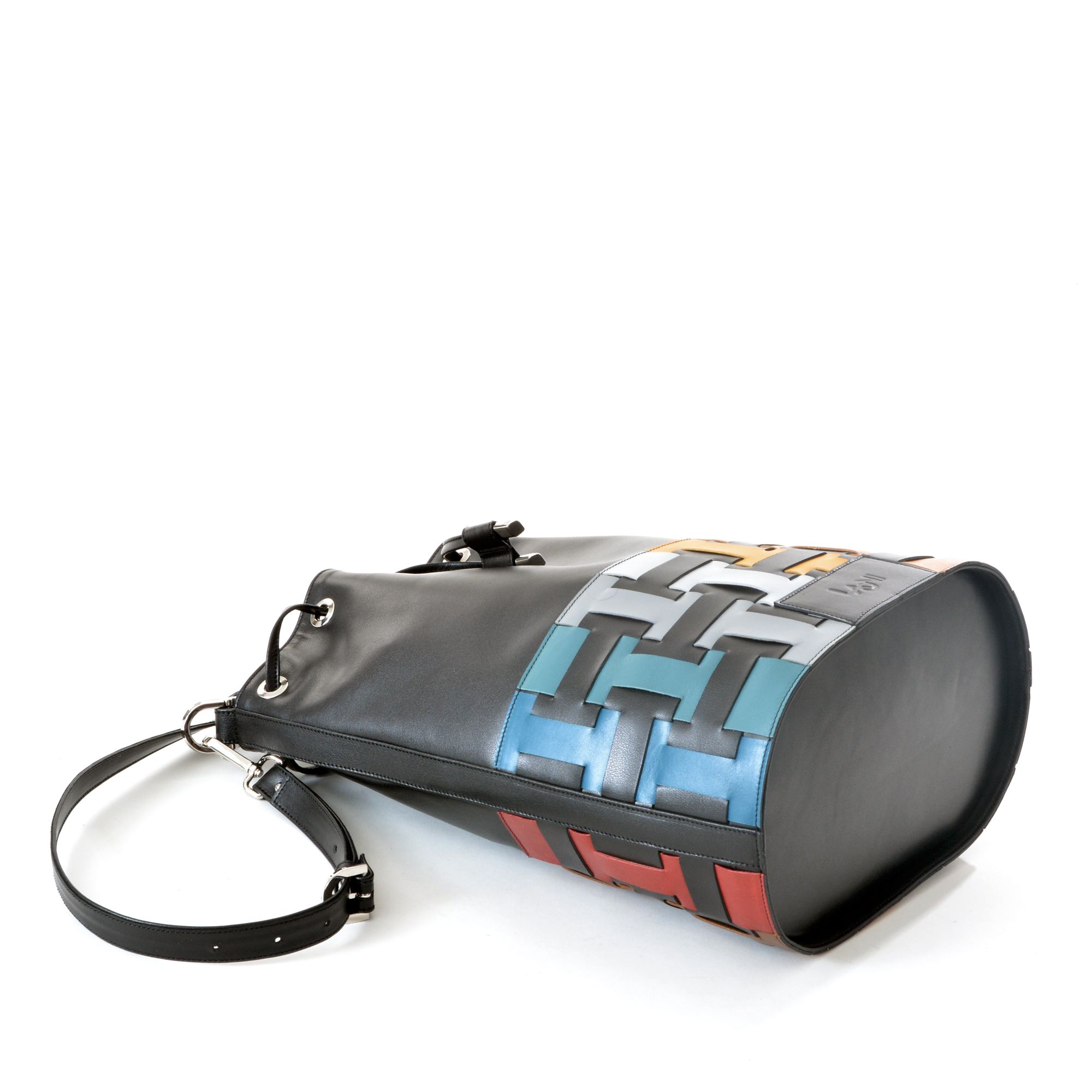 2102 AL -  REMAKE  BUCKET BAG