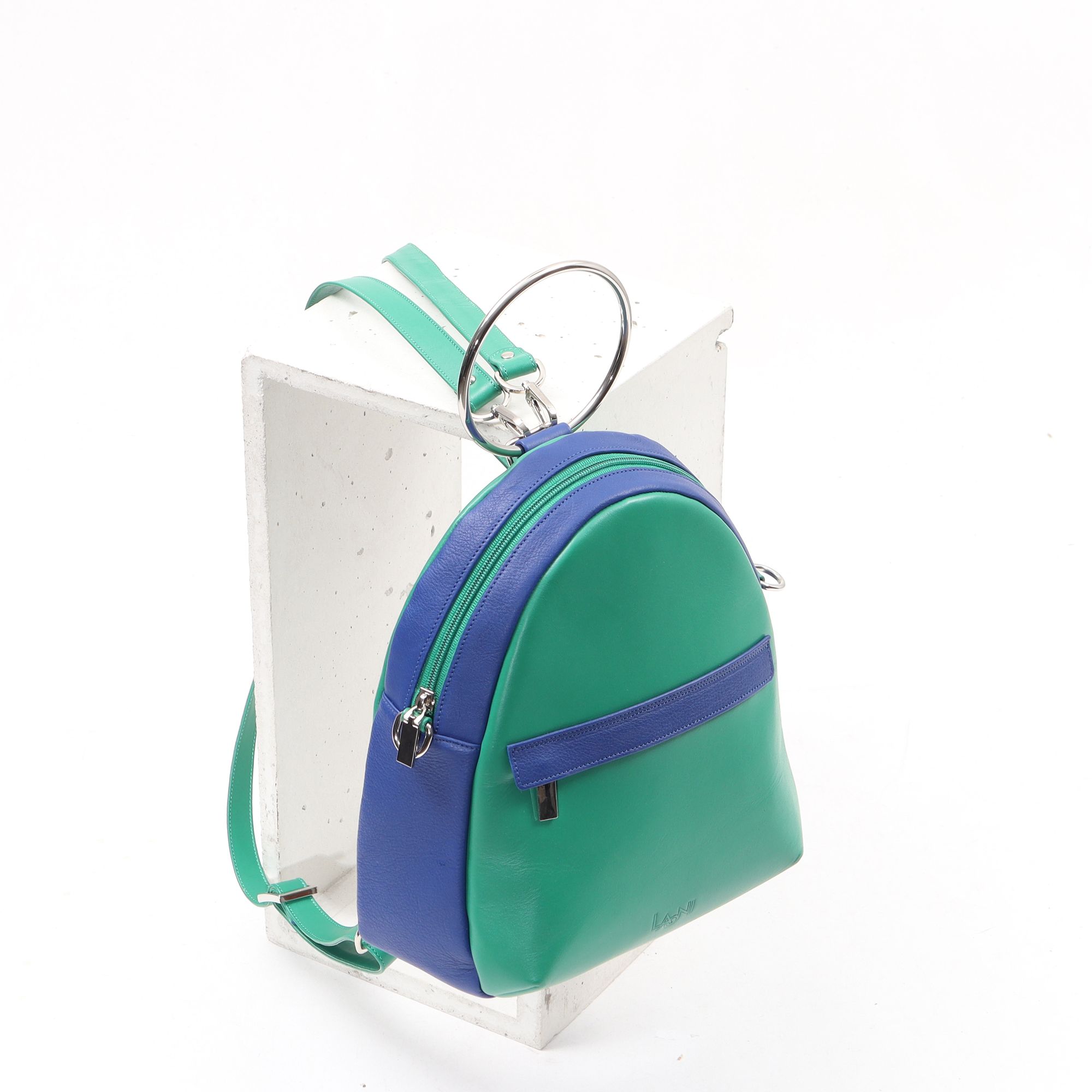 2078 - KARIKA HÁTITÁSKA