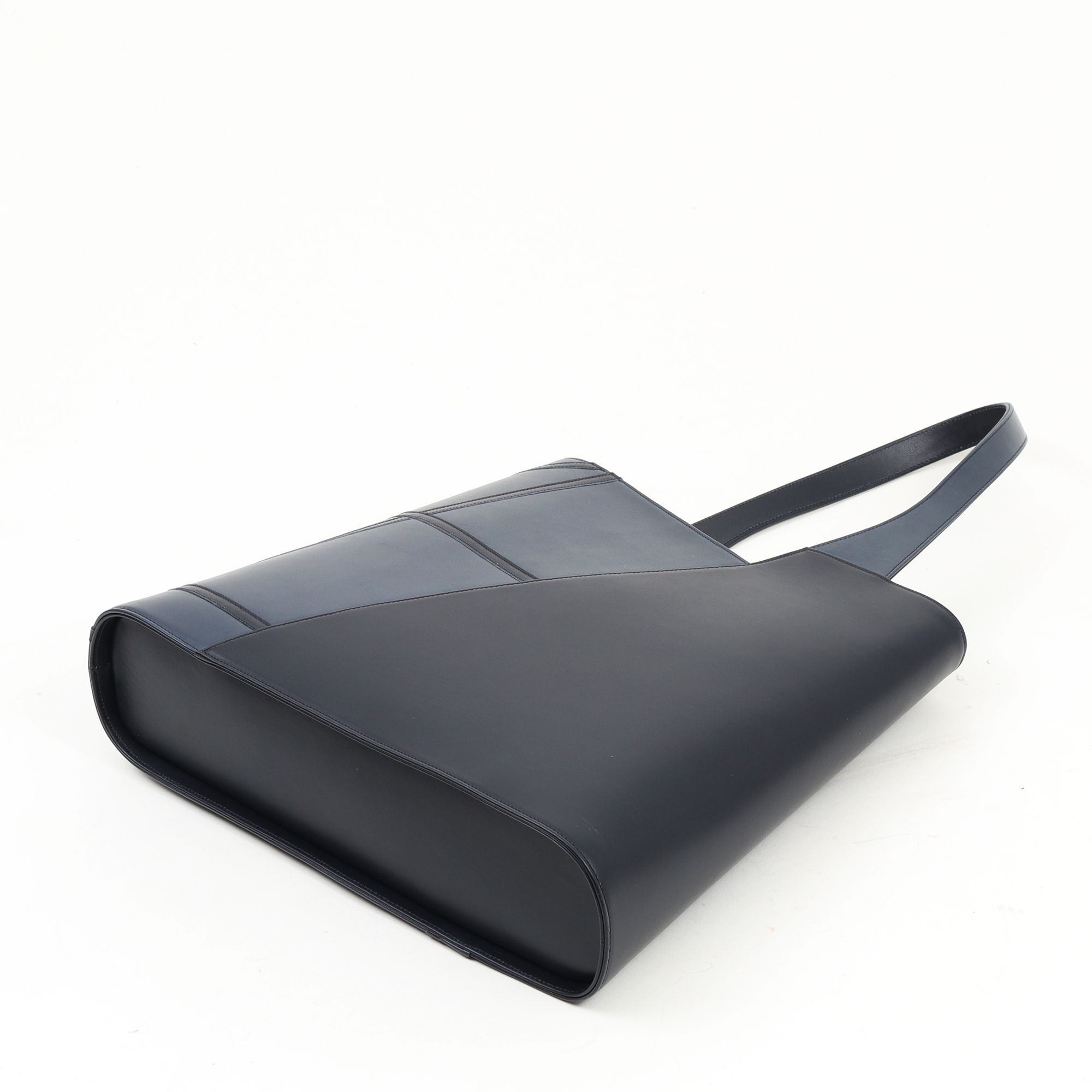 2011 - HCS NAKAMURA TALL BAG